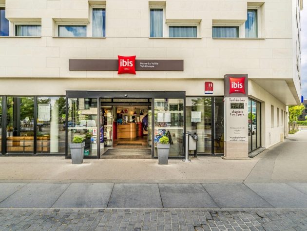 Charles de Gaulle to Hotel ibis Marne la Vallee Val d'Europe